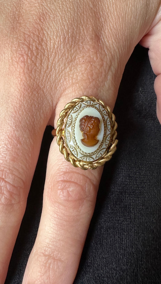 White & Gold Cameo Ring SZ 3-11