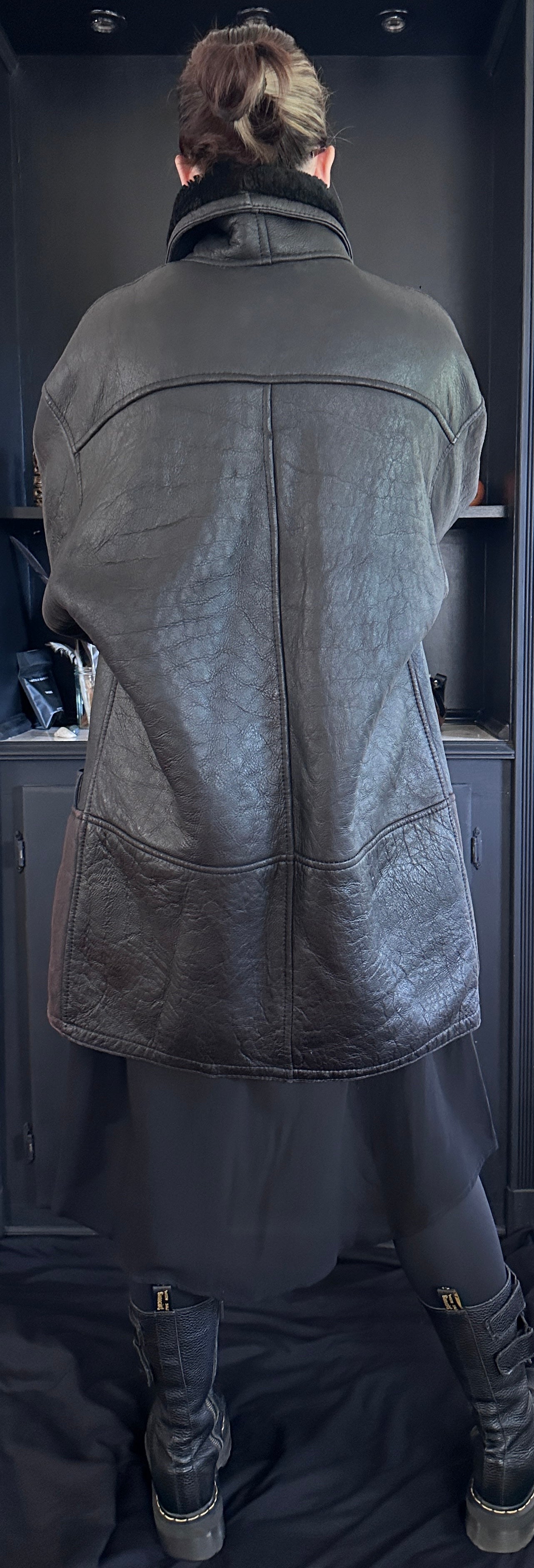 Vintage Andrew Marc Black 100% Shearling Coat L/XL