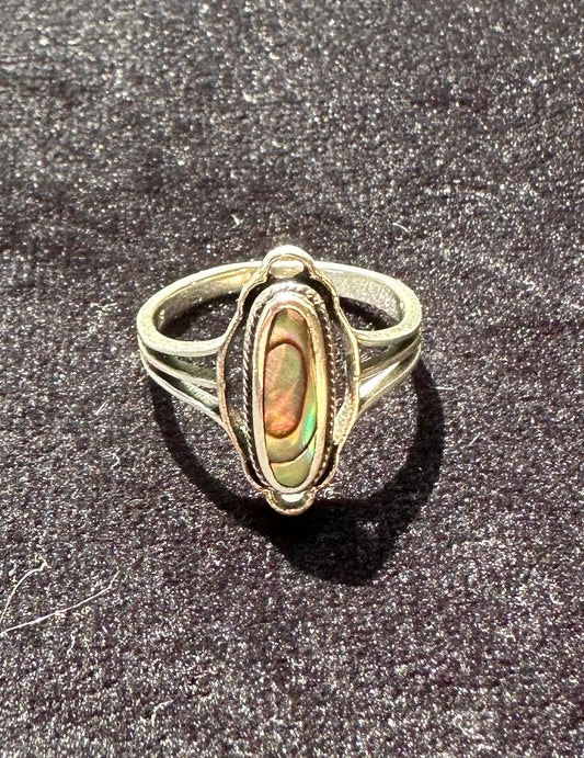 Sterling Silver Mother Of Pearl Ring SZ 5.5