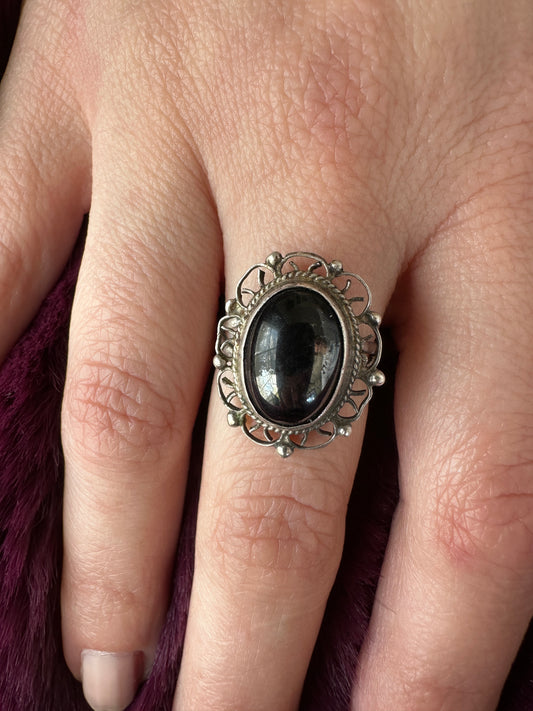 Silver & Hematite Scroll Ring SZ 6.5