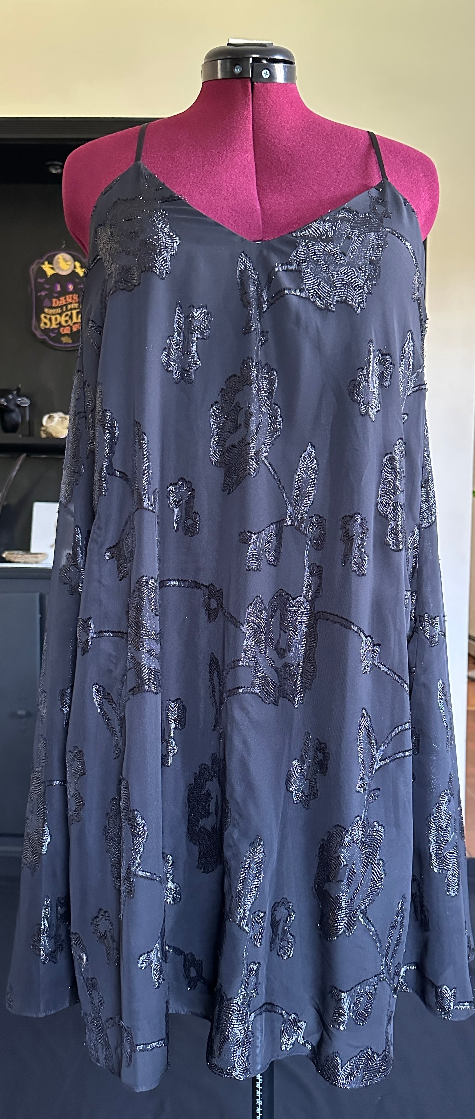 Vintage LAUNDRY by Shelli Segal Halter Dress SZ 12/14