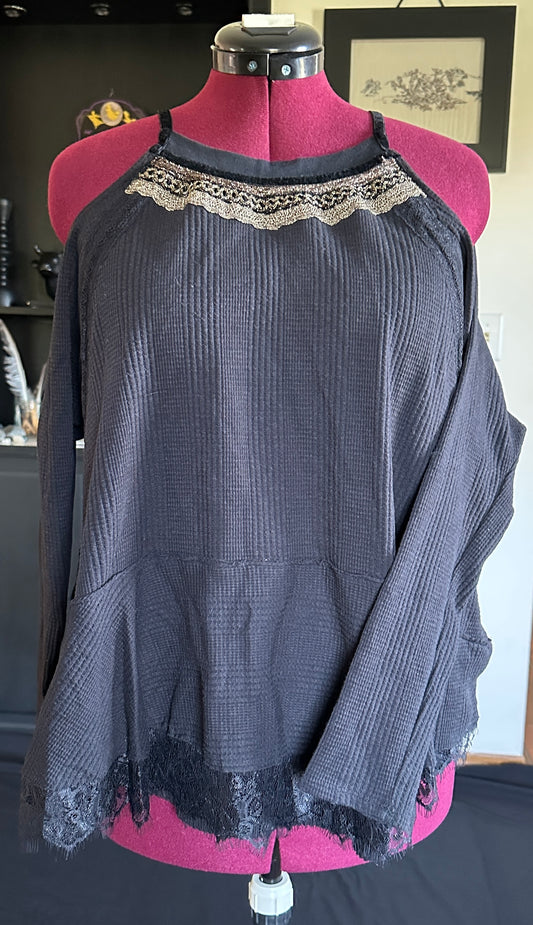 Vintage New Romantics Cold Shoulder Top M