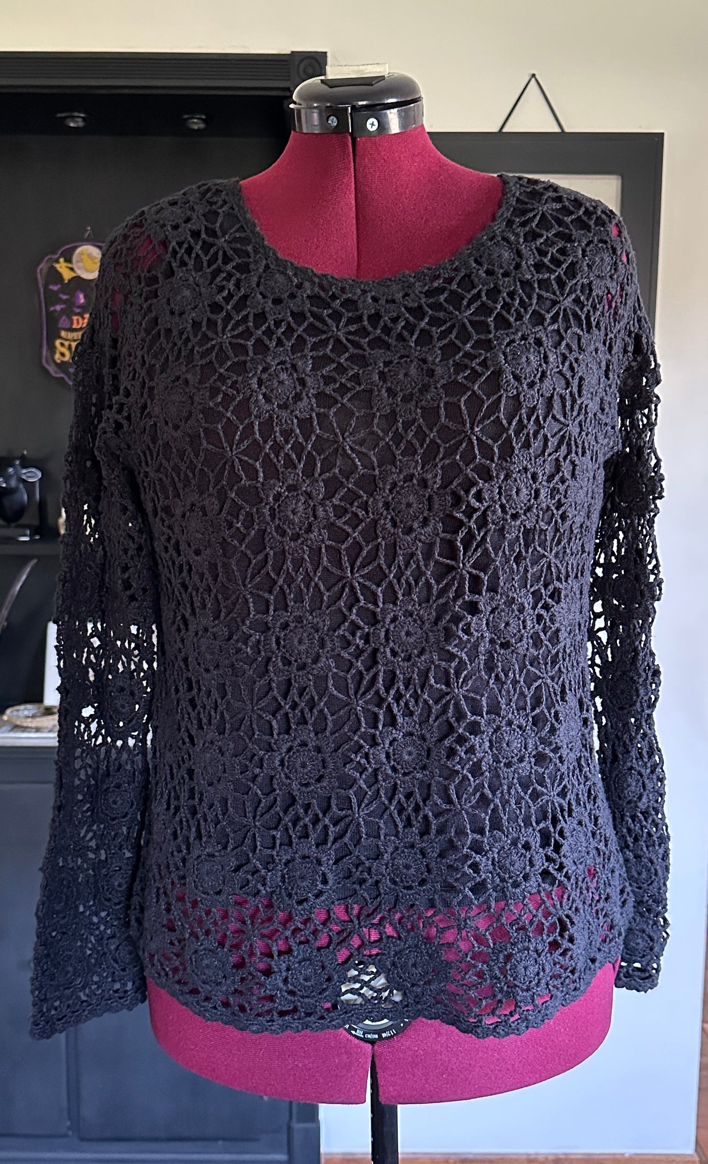 Vintage Crochet Sweater L