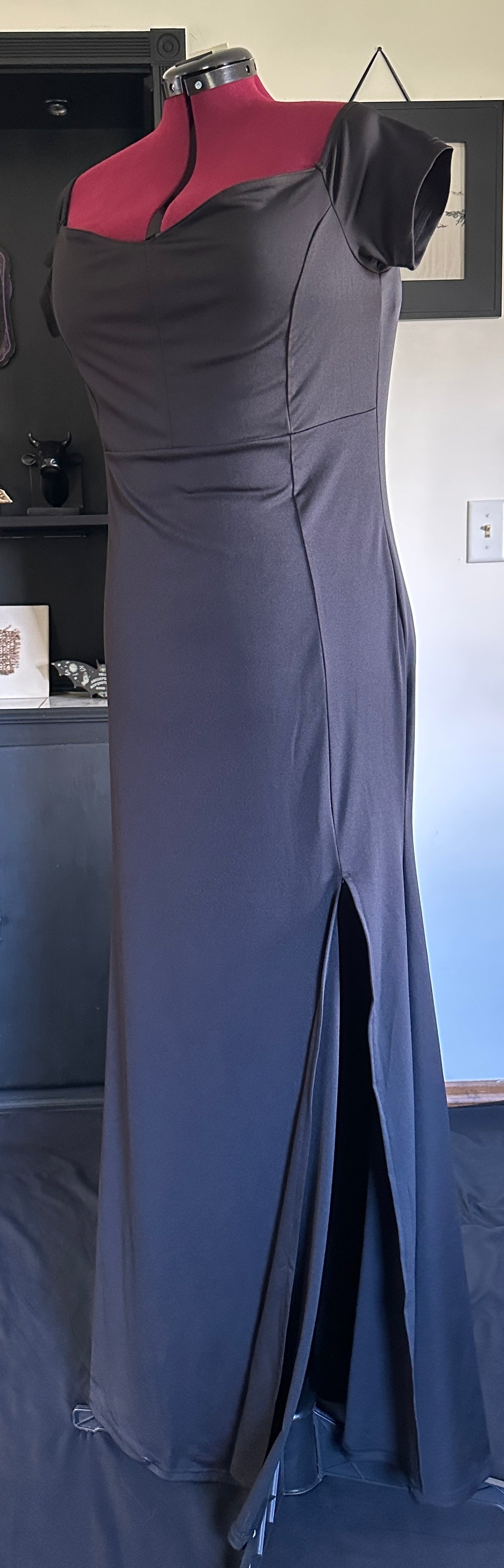 Goth Vixen Off-The-Shoulder Gown XXL