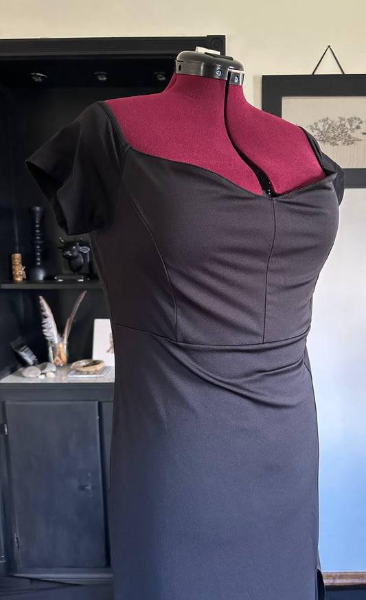 Goth Vixen Off-The-Shoulder Gown XXL