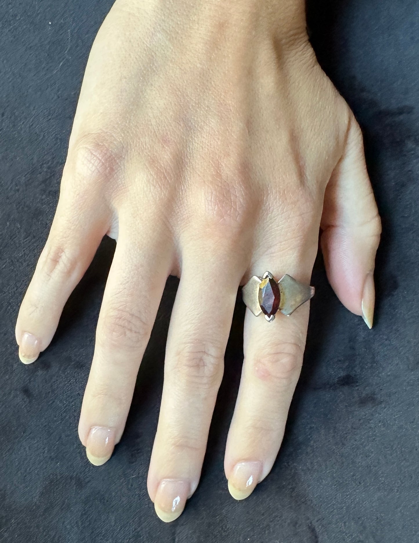 Silver & Garnet Ring SZ 7