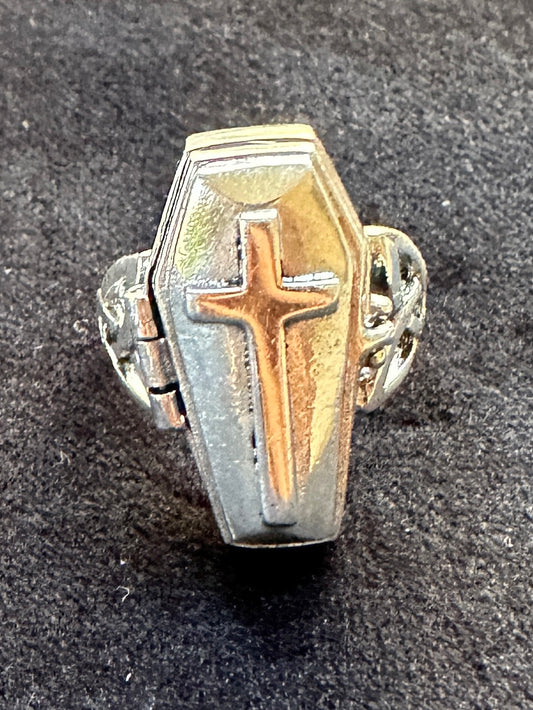 Coffin Poison/Snuff Ring 7.25