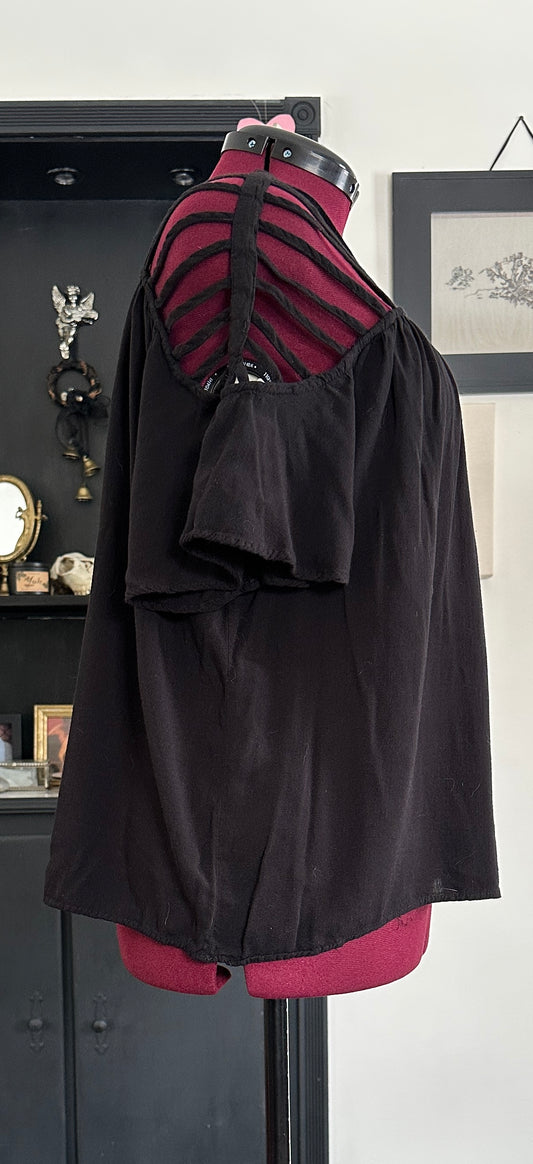 Off-The-Shoulder Top XL