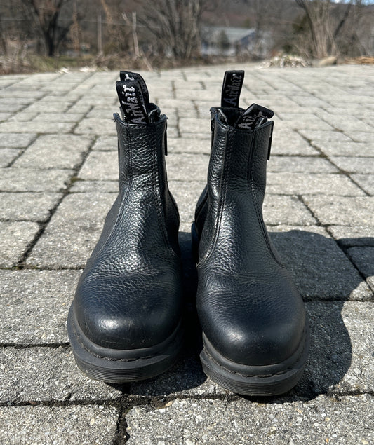 Dr. Marten's Chelsea Boots SZ 7