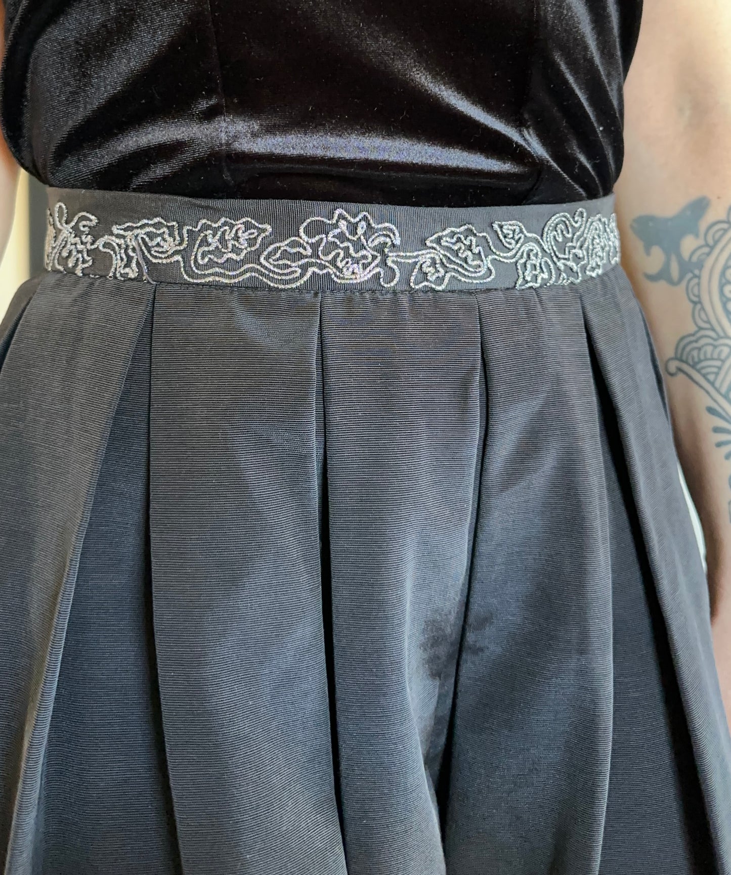 Box Pleat Maxi Skirt SZ 6