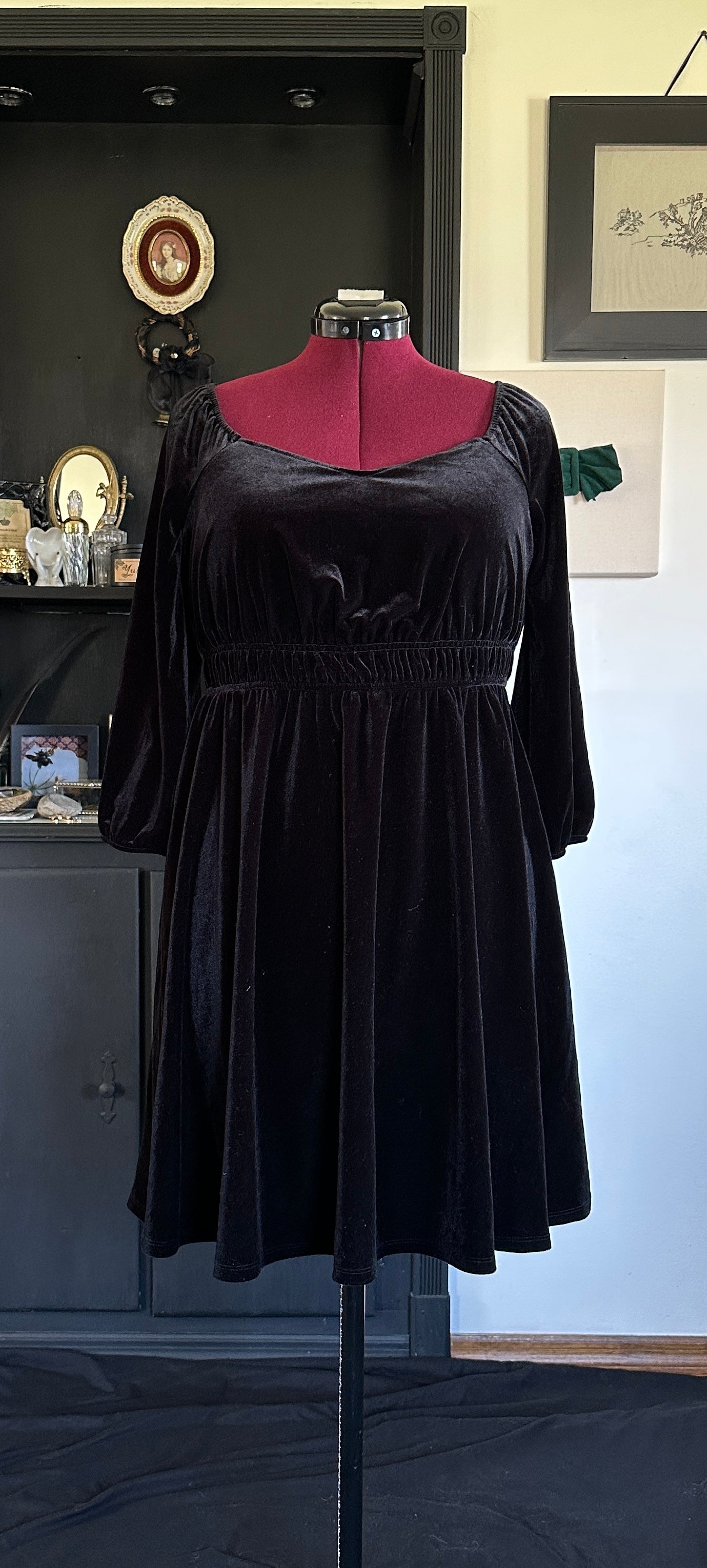 Velvet Milk Maid Dress L