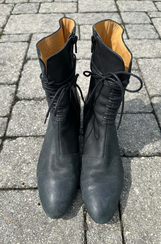 John Fluevog Lace-Up Boots SZ 9.5