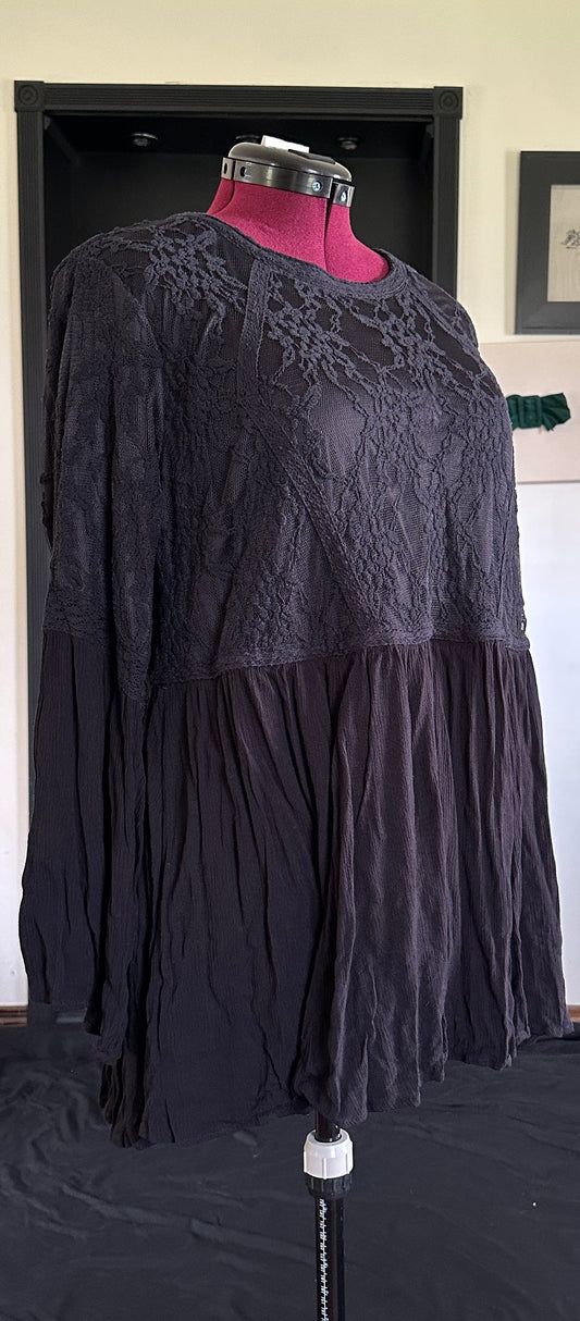 Lace Romantic Goth Top 3X