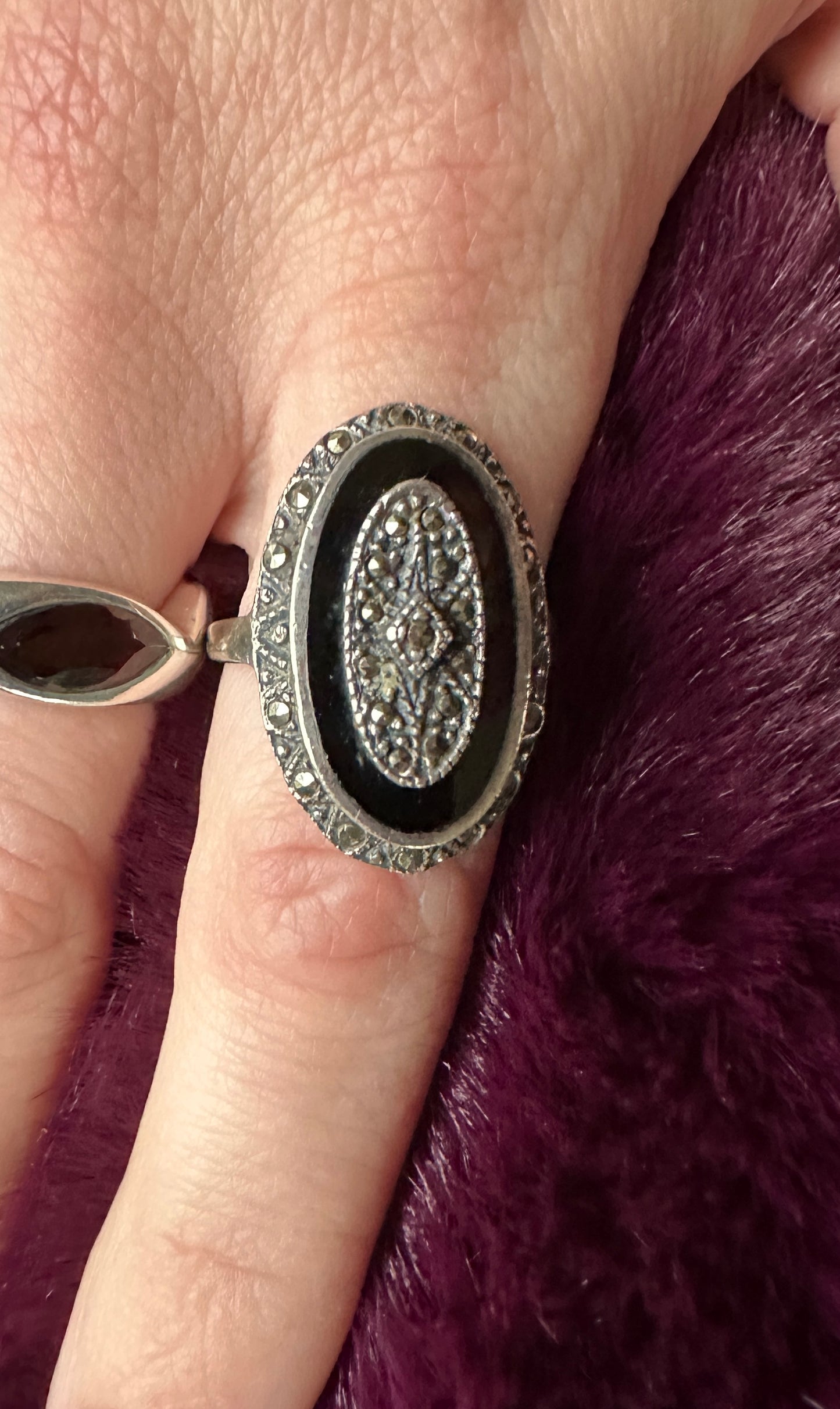 Art Deco Black & Silver Ring SZ 8