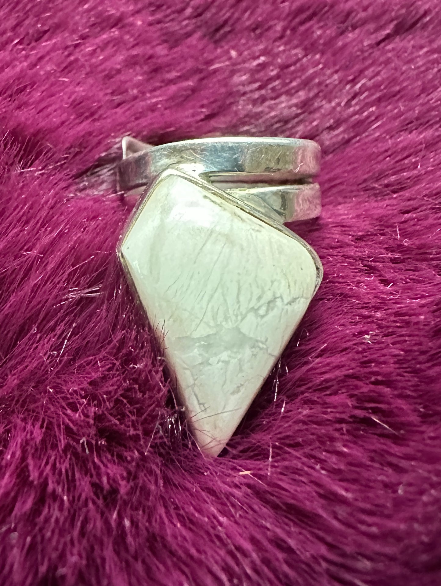 Silver & Howlite Ring SZ 6