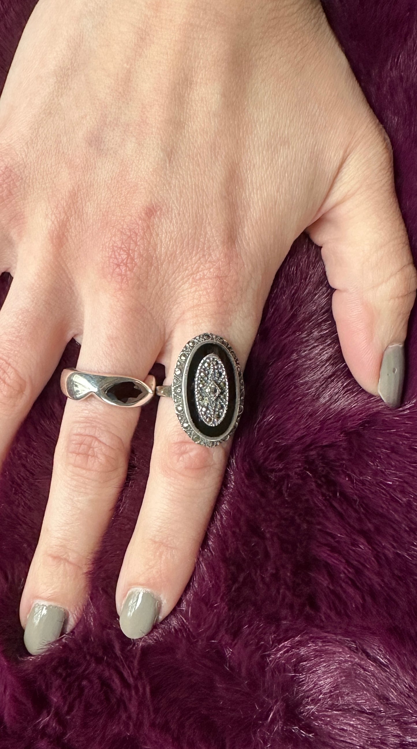 Art Deco Black & Silver Ring SZ 8
