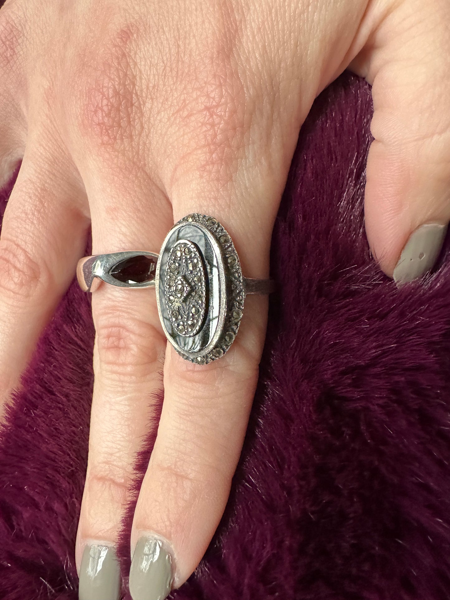 Art Deco Black & Silver Ring SZ 8