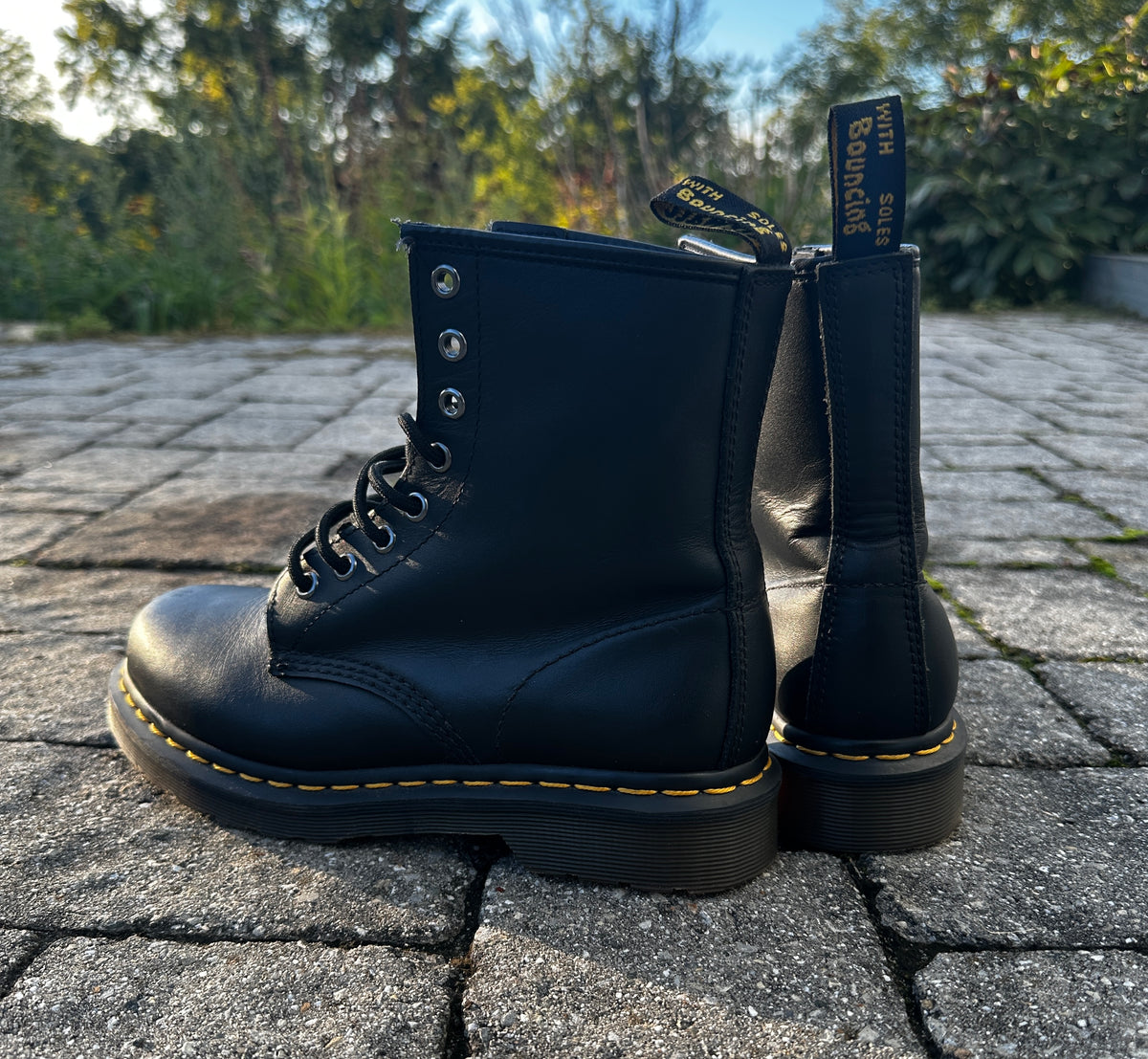 Dr. Martens Classic Boot SZ 7