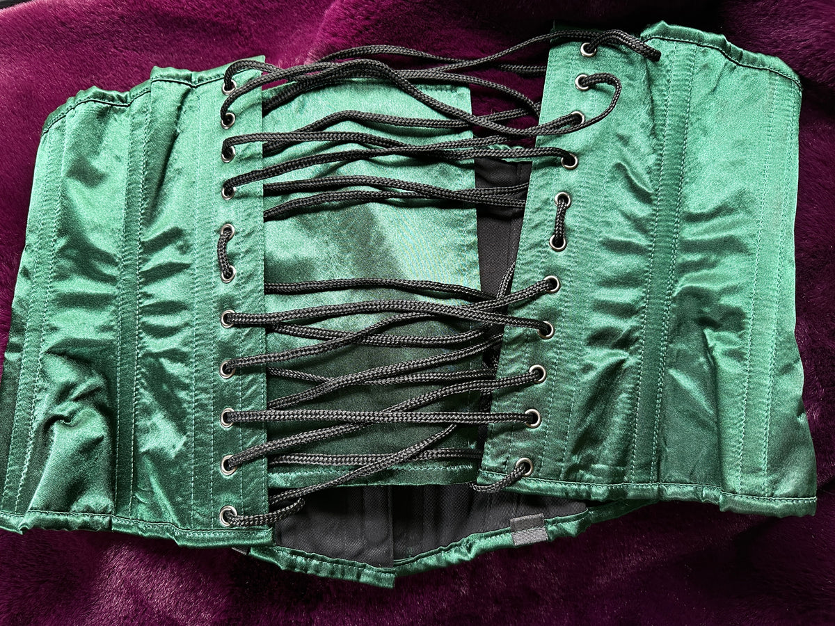 Goth Under Bust Corset 32”