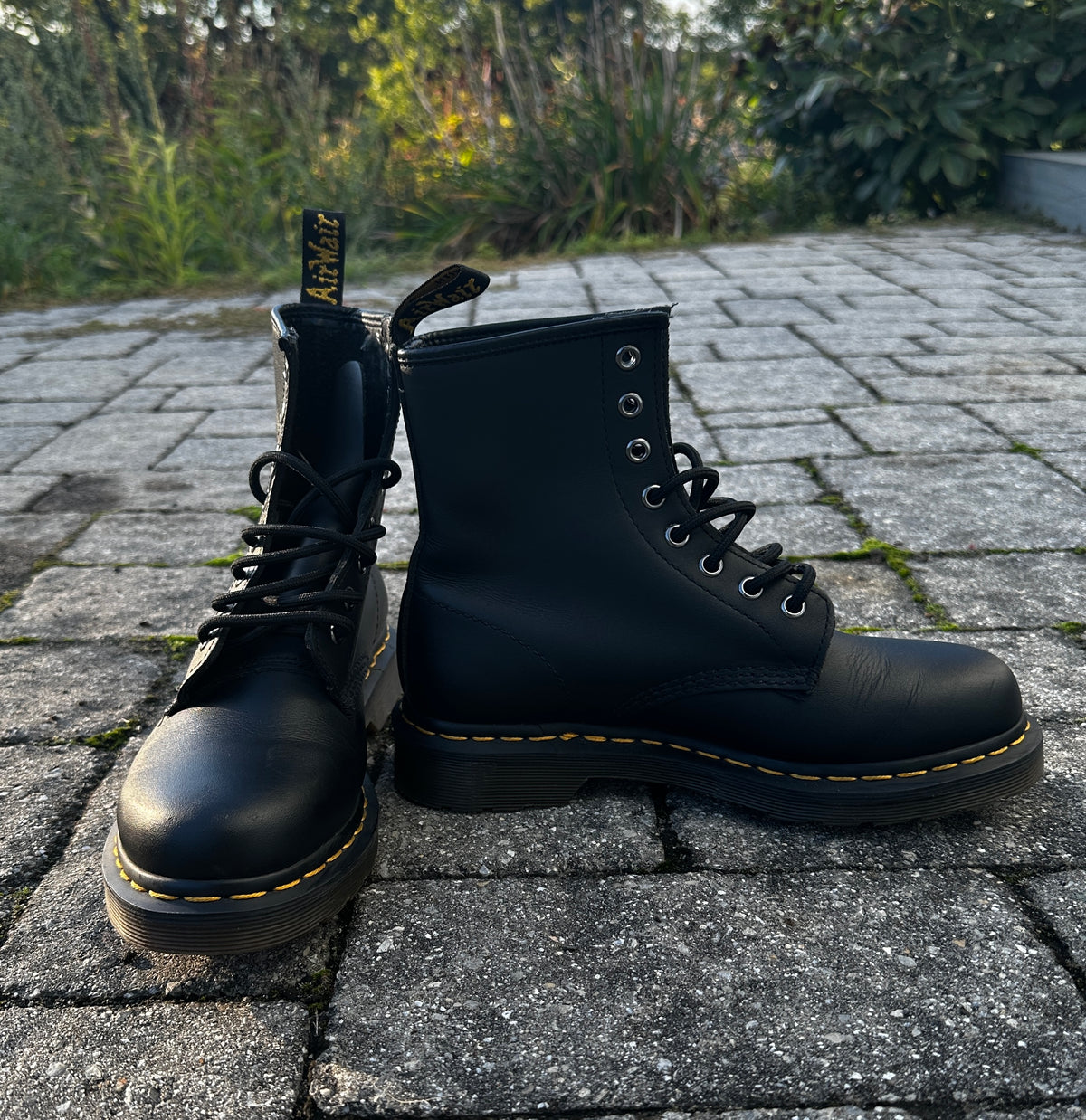 Dr. Martens Classic Boot SZ 7