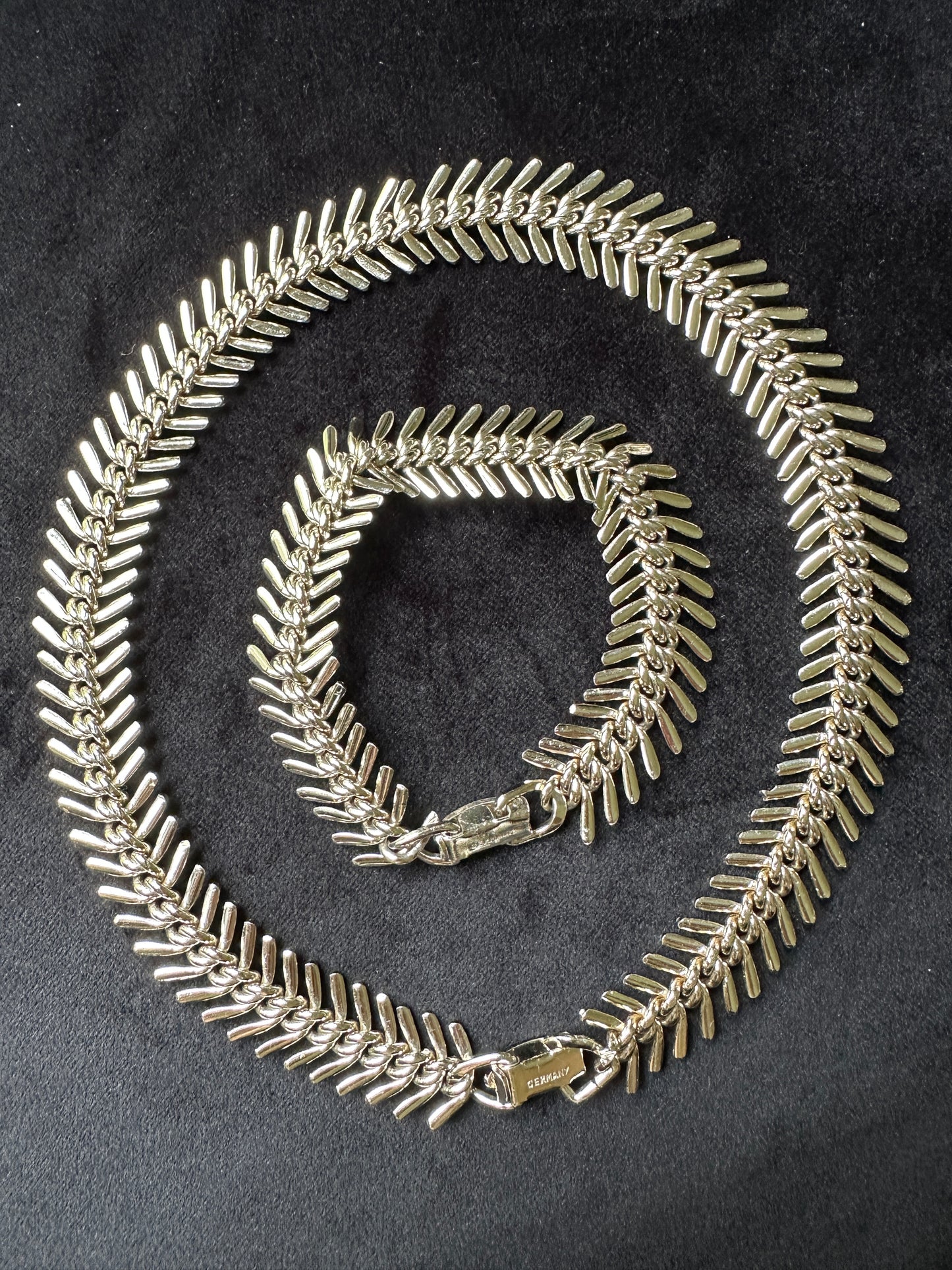 Vintage Herringbone Necklace & Bracelet Set