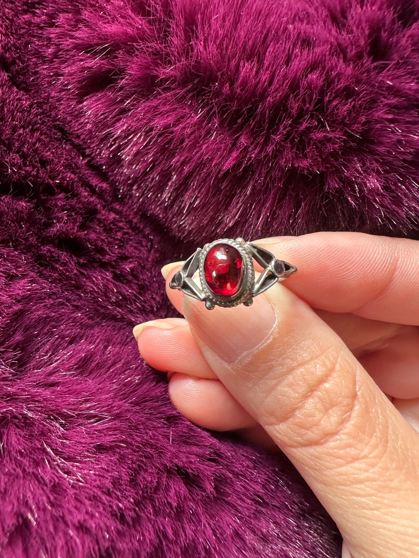 Garnet Deco Ring SZ 5