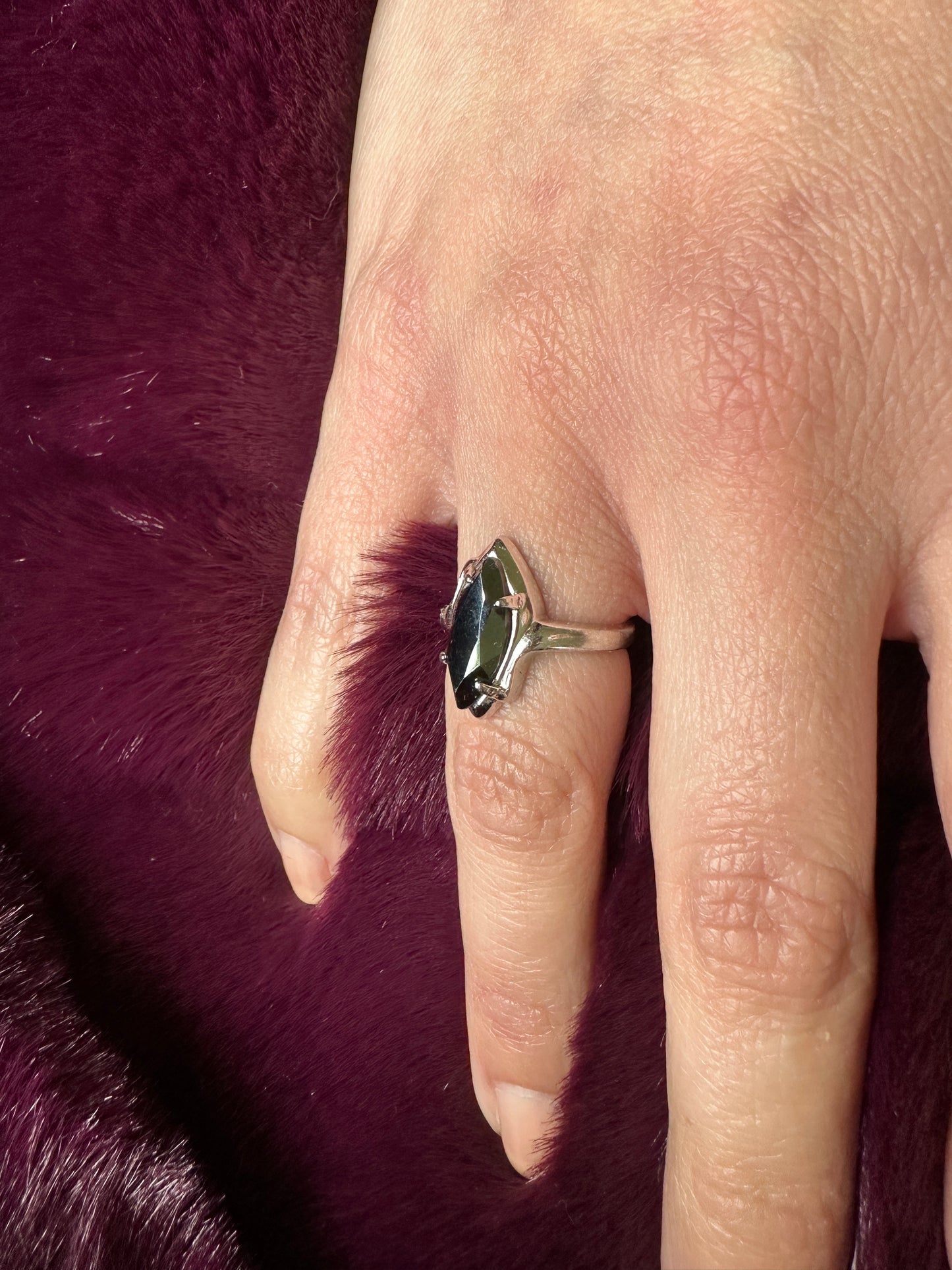 Vintage Modernist Silver & Hematite Solitaire Ring