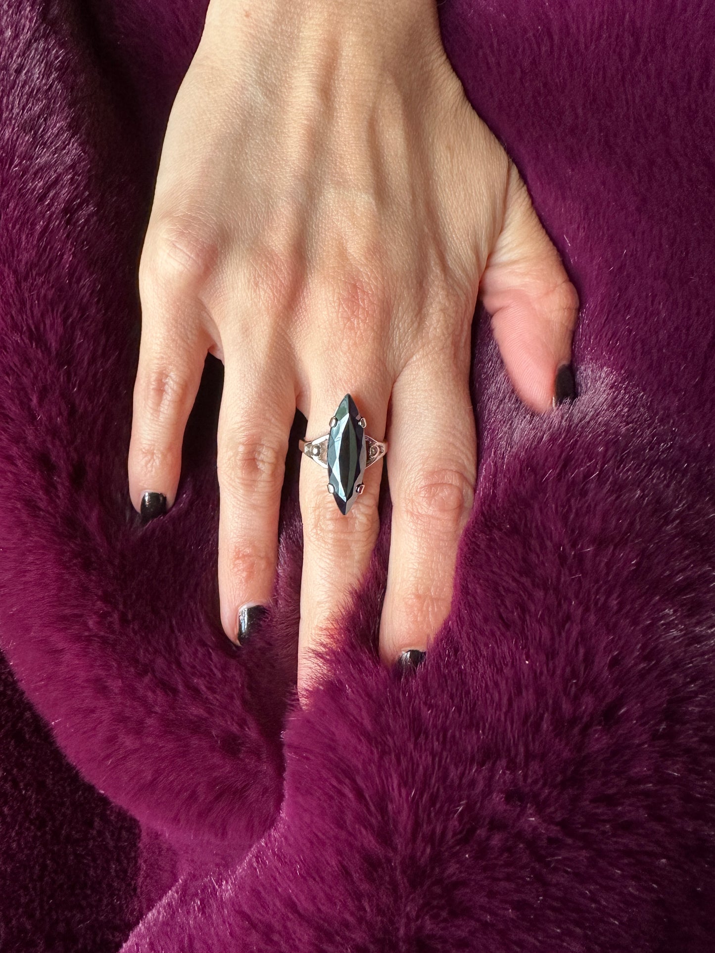 Silver & Hematite Ring SZ 6.25