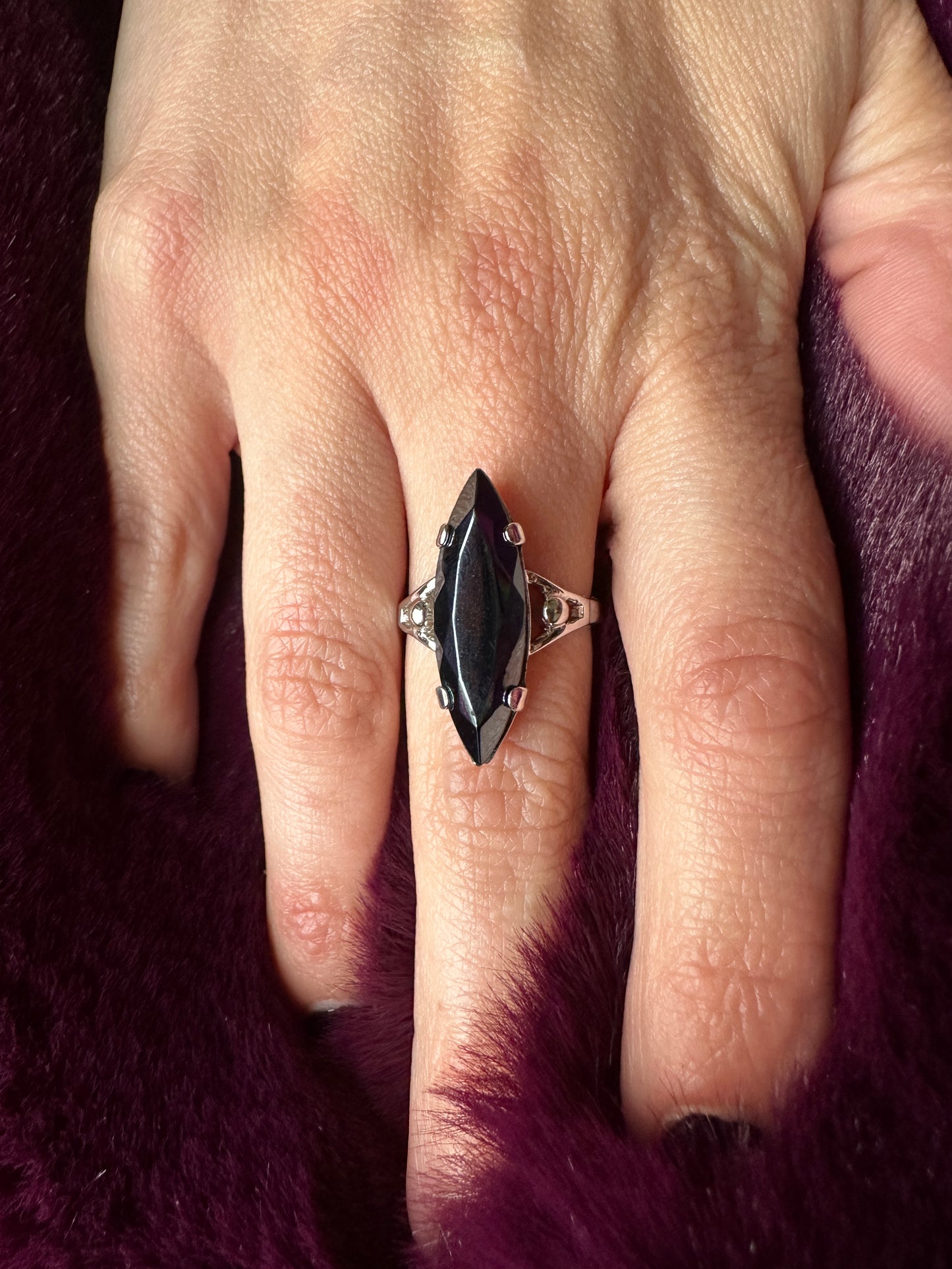 Silver & Hematite Ring SZ 6.25