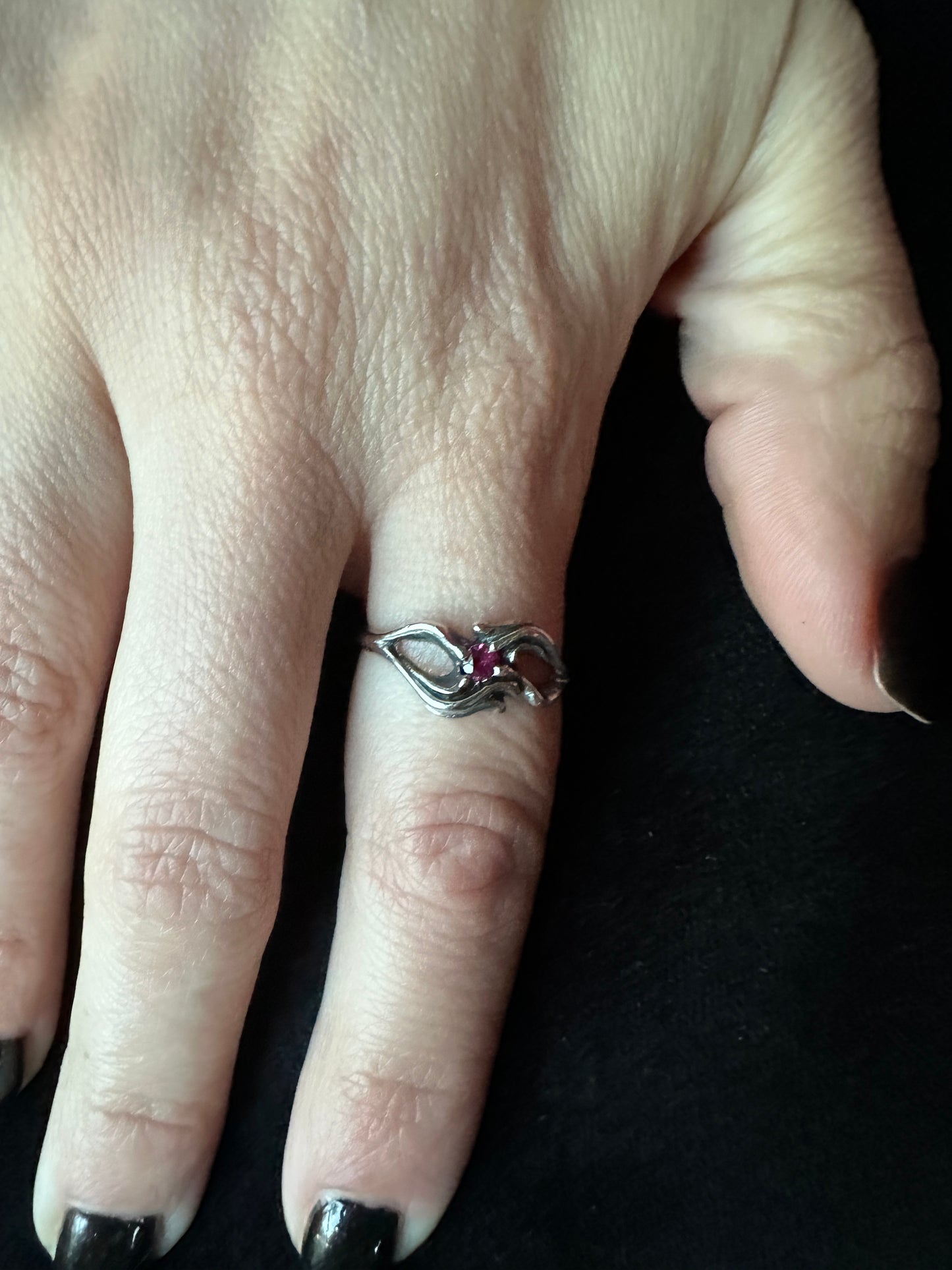 Silver & Ruby Ring SZ 6.75
