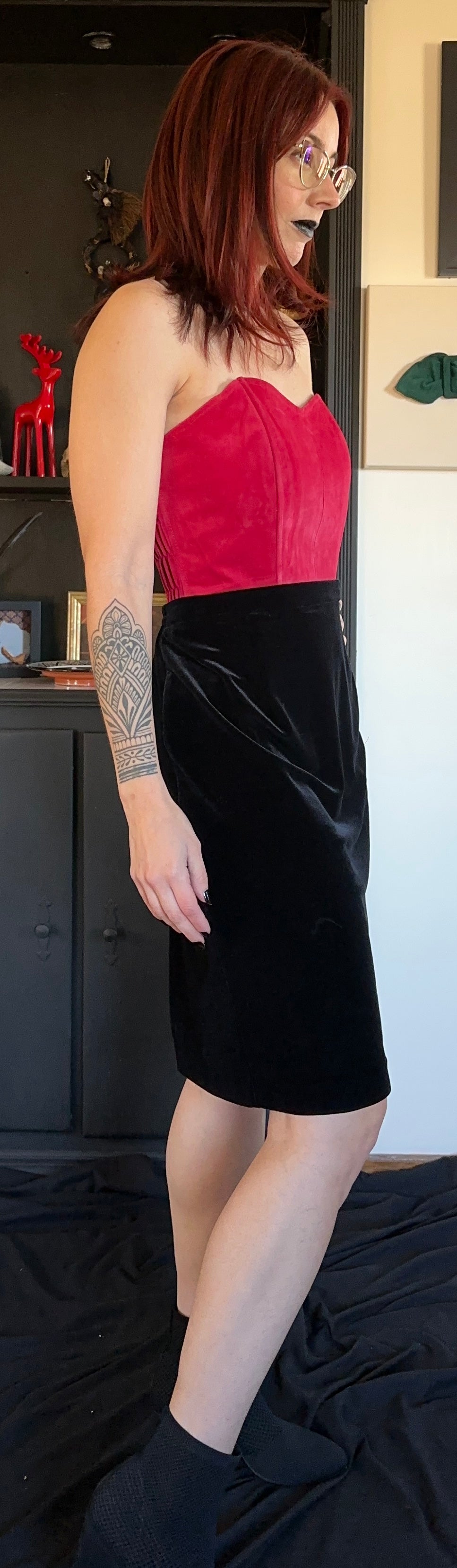 Velvet Corporate Goth Pencil Skirt SZ 14-16