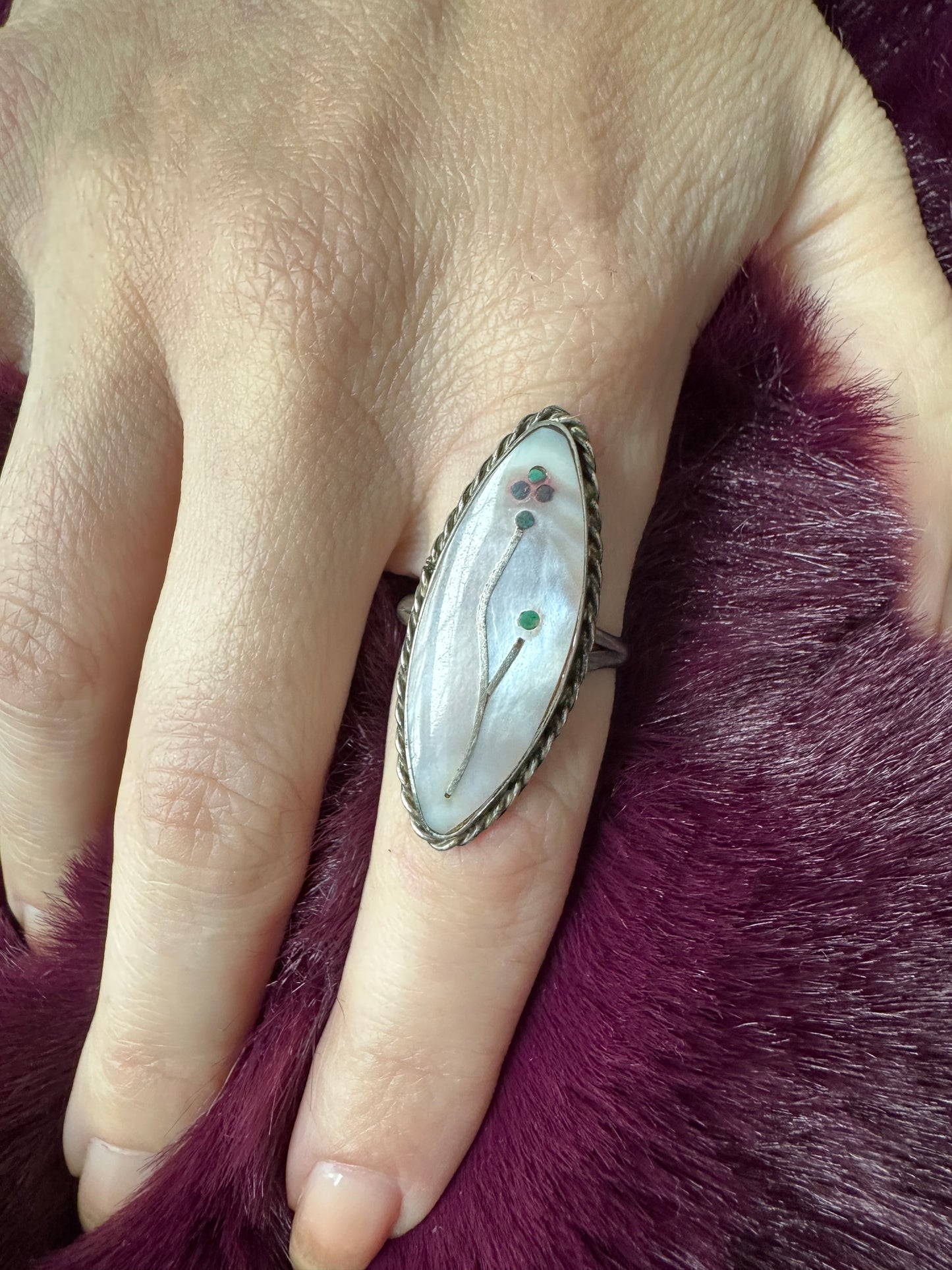 Mother of Pearl Silver Ring SZ 7.75