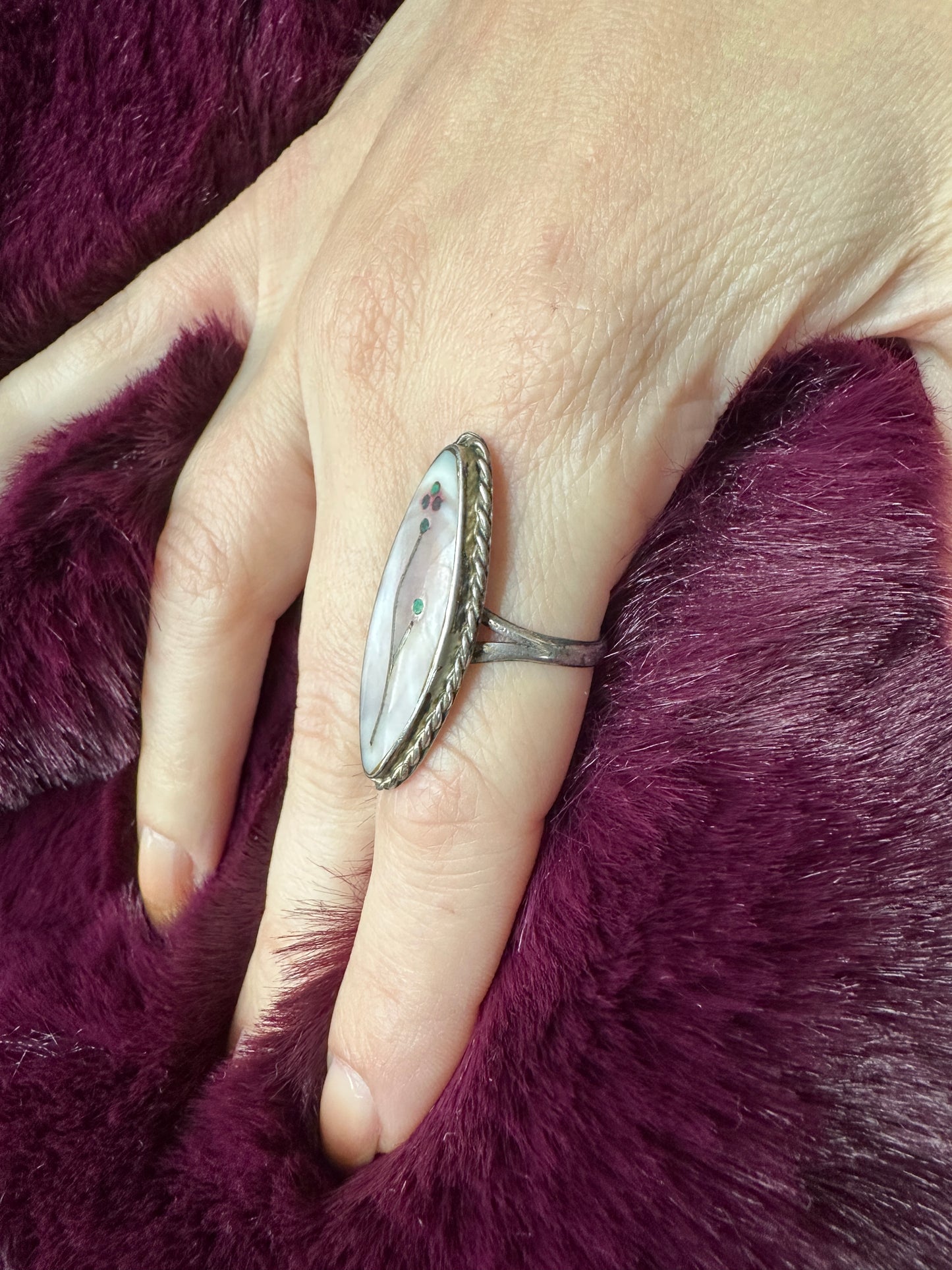Mother of Pearl Silver Ring SZ 7.75