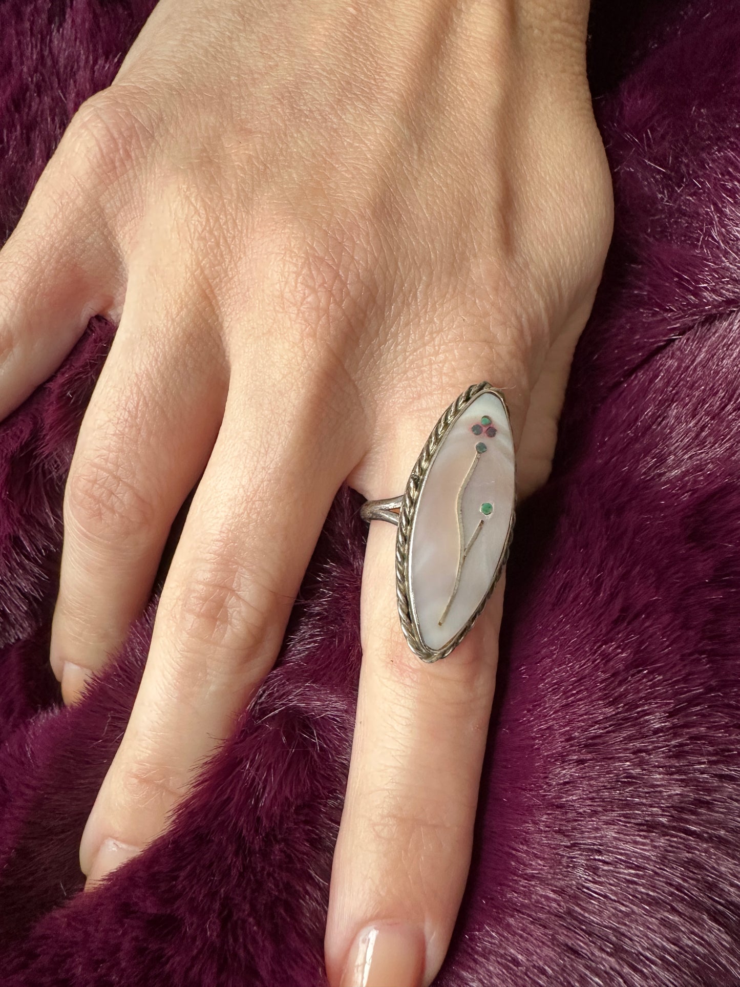 Mother of Pearl Silver Ring SZ 7.75
