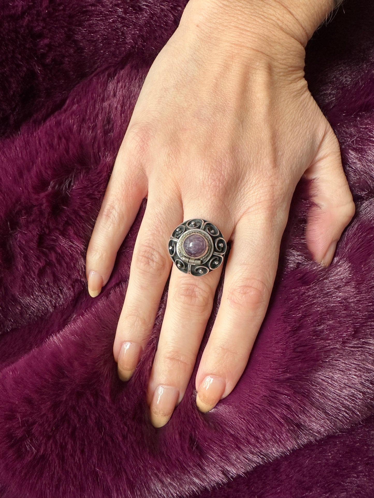 Silver & Amethyst Poison Snuff Ring O/S