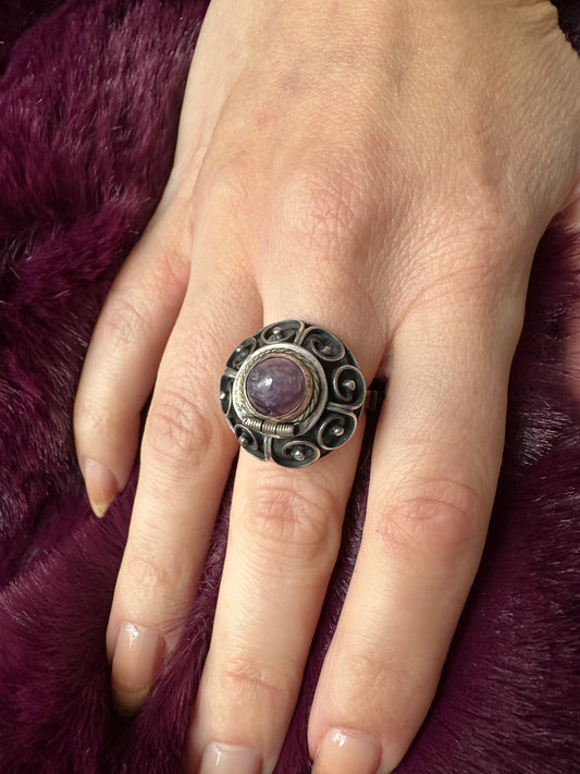 Silver & Amethyst Poison Snuff Ring O/S