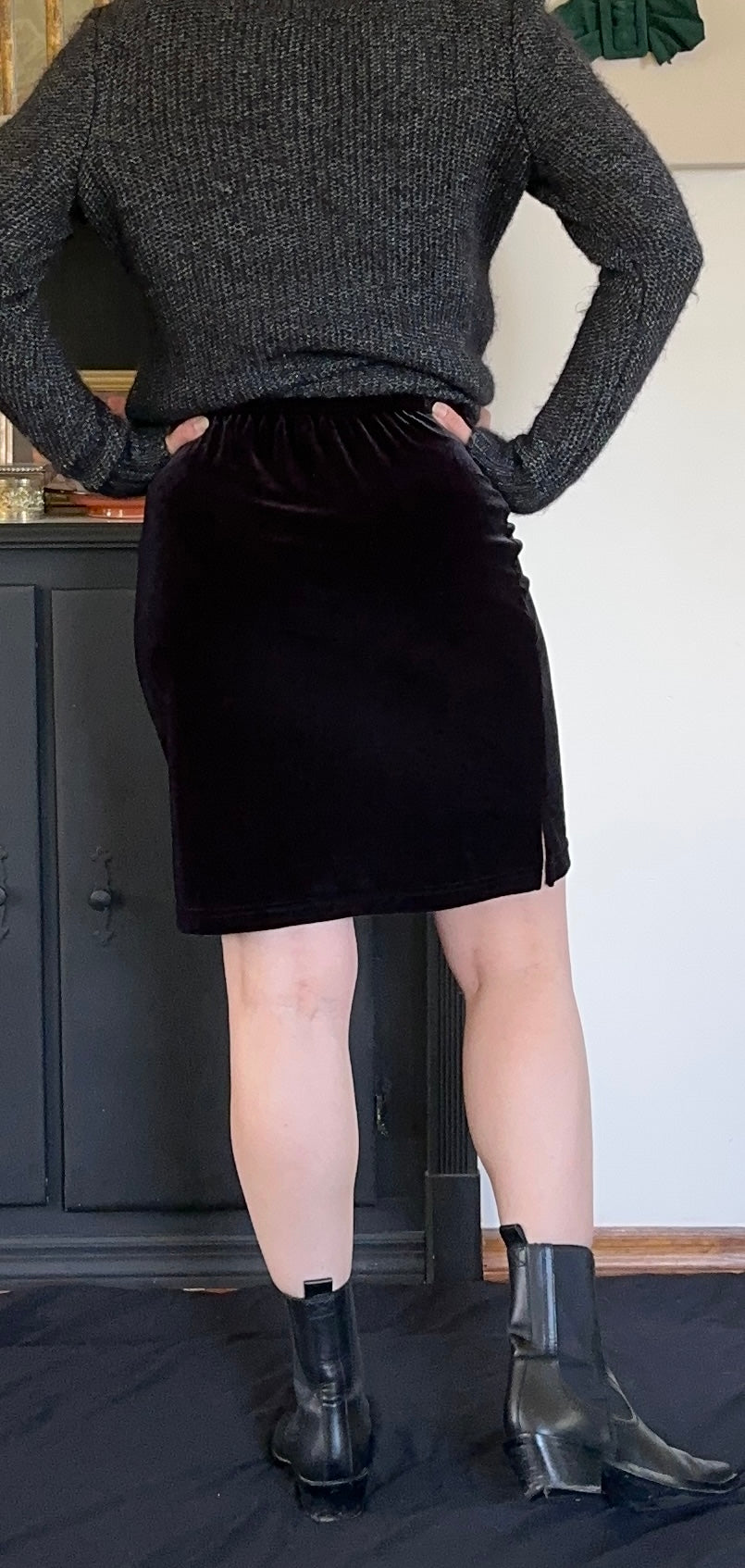 Stretch Velvet Knee Length Skirt