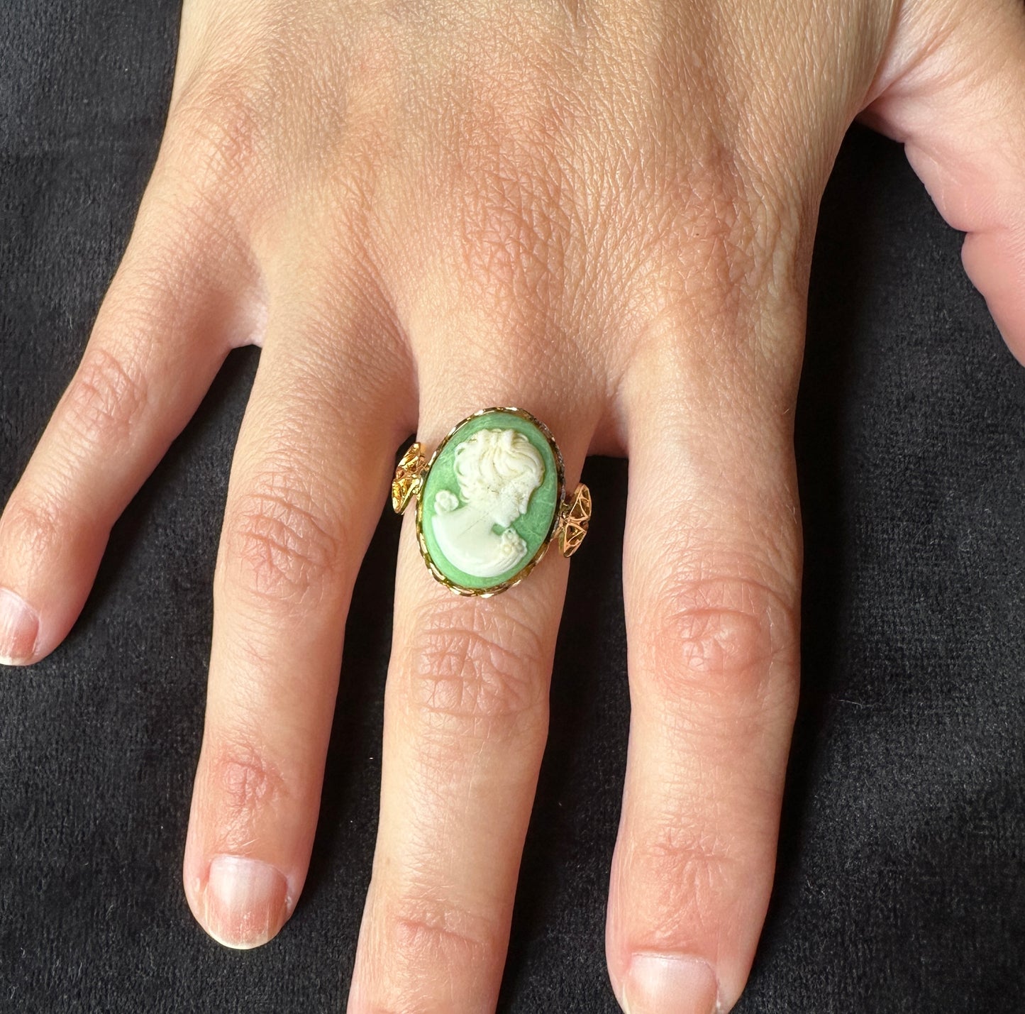 Gold & Green Cameo Ring SZ 3-11