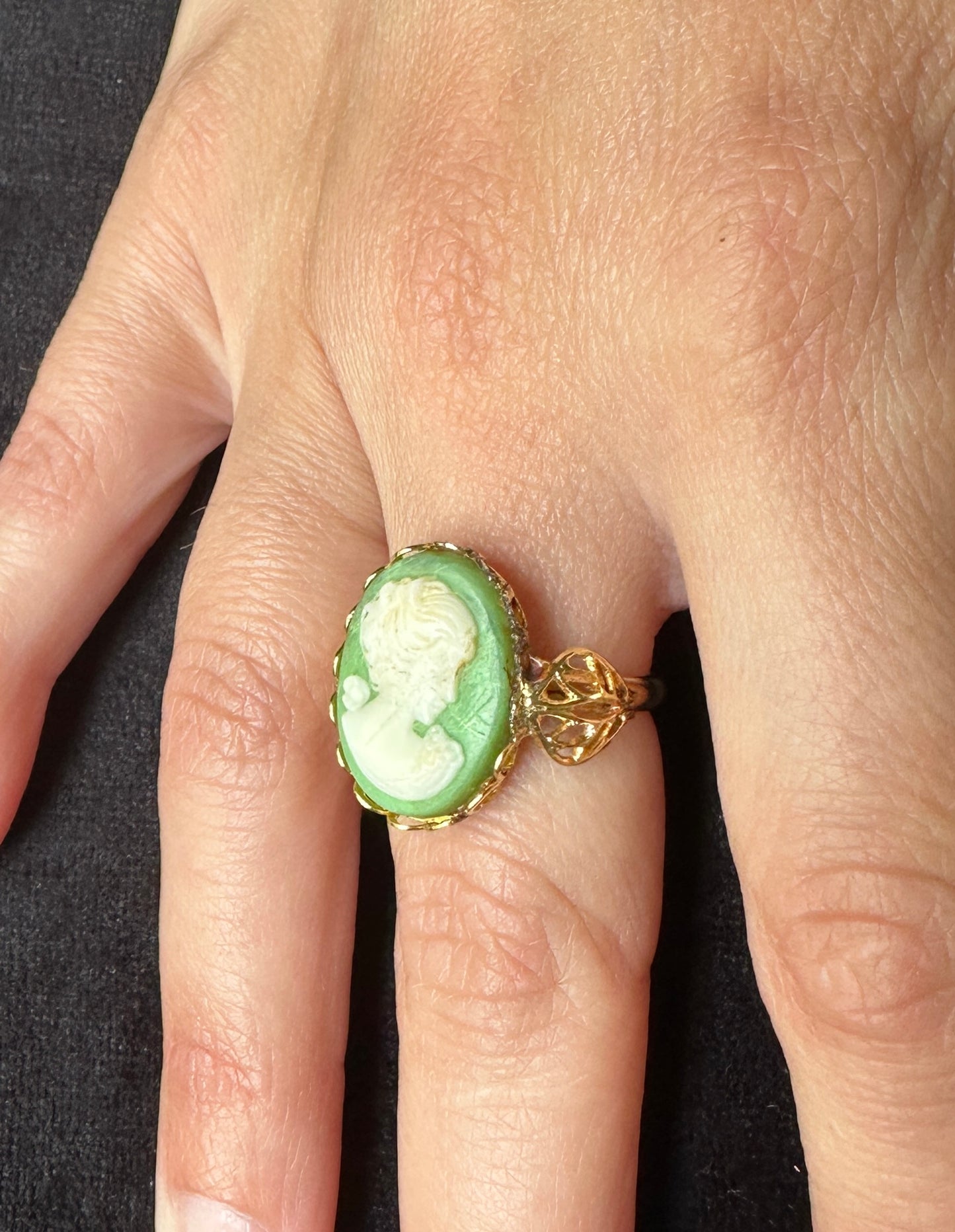 Gold & Green Cameo Ring SZ 3-11