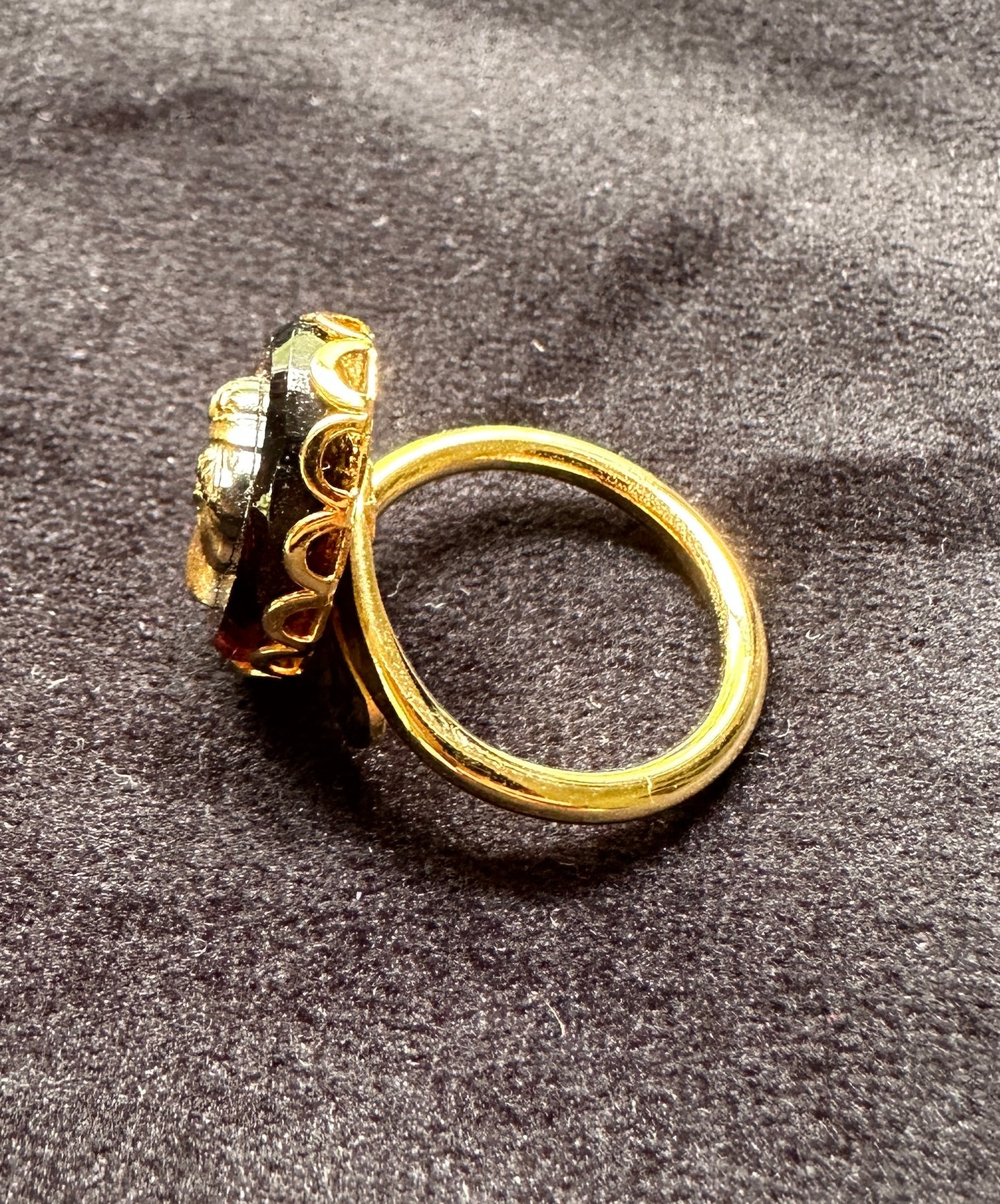 Amber & Gold Cameo Ring SZ 3-11
