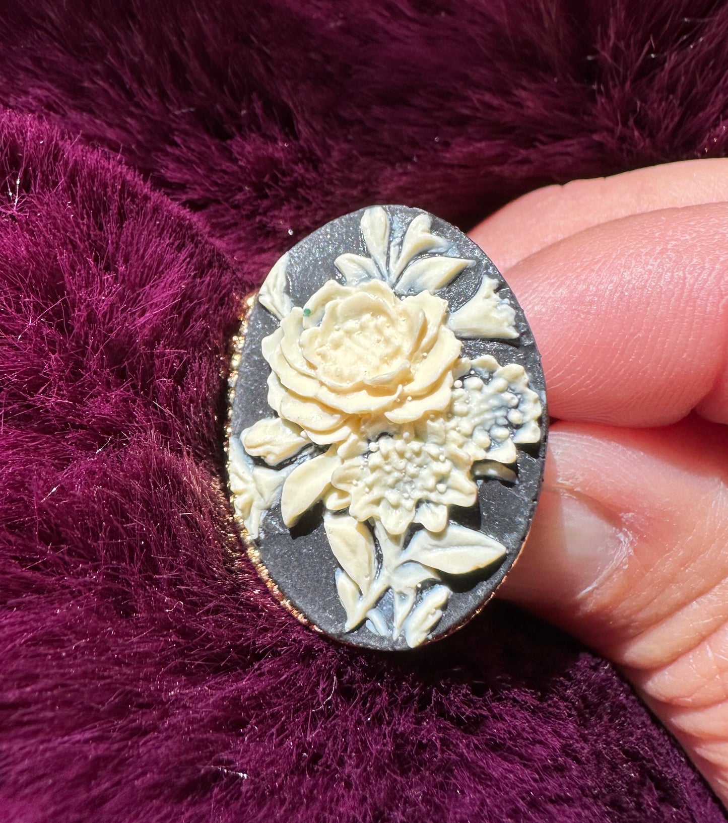 Black And Gold Floral Ring