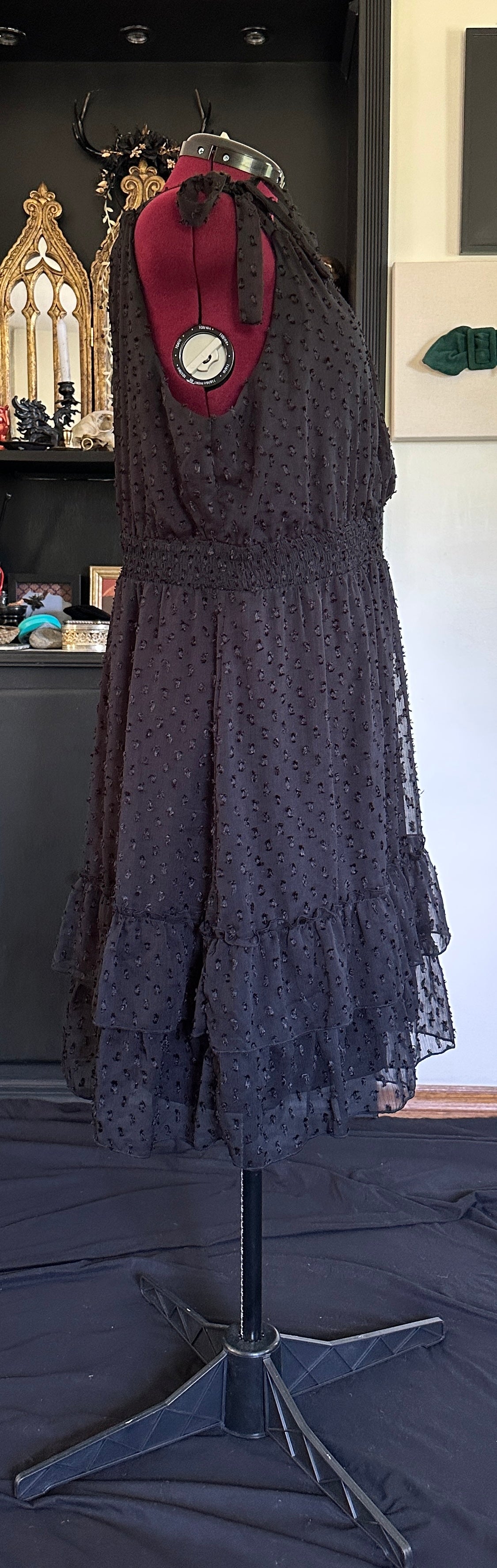Ruffle Hem Dress SZ 18-20