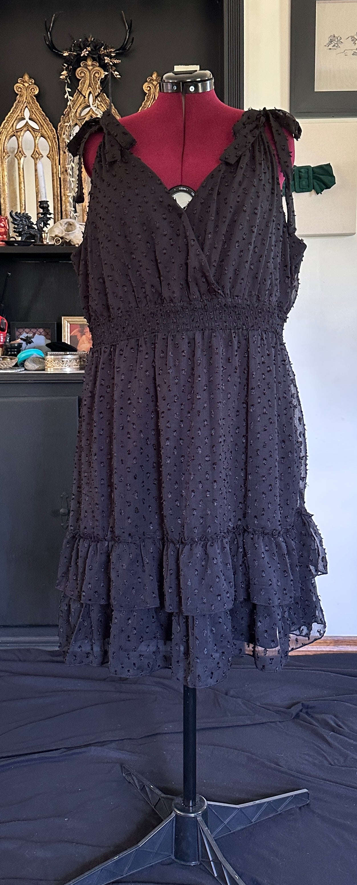 Ruffle Hem Dress SZ 18-20