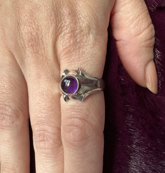 Silver & Amethyst Ring SZ 6.5