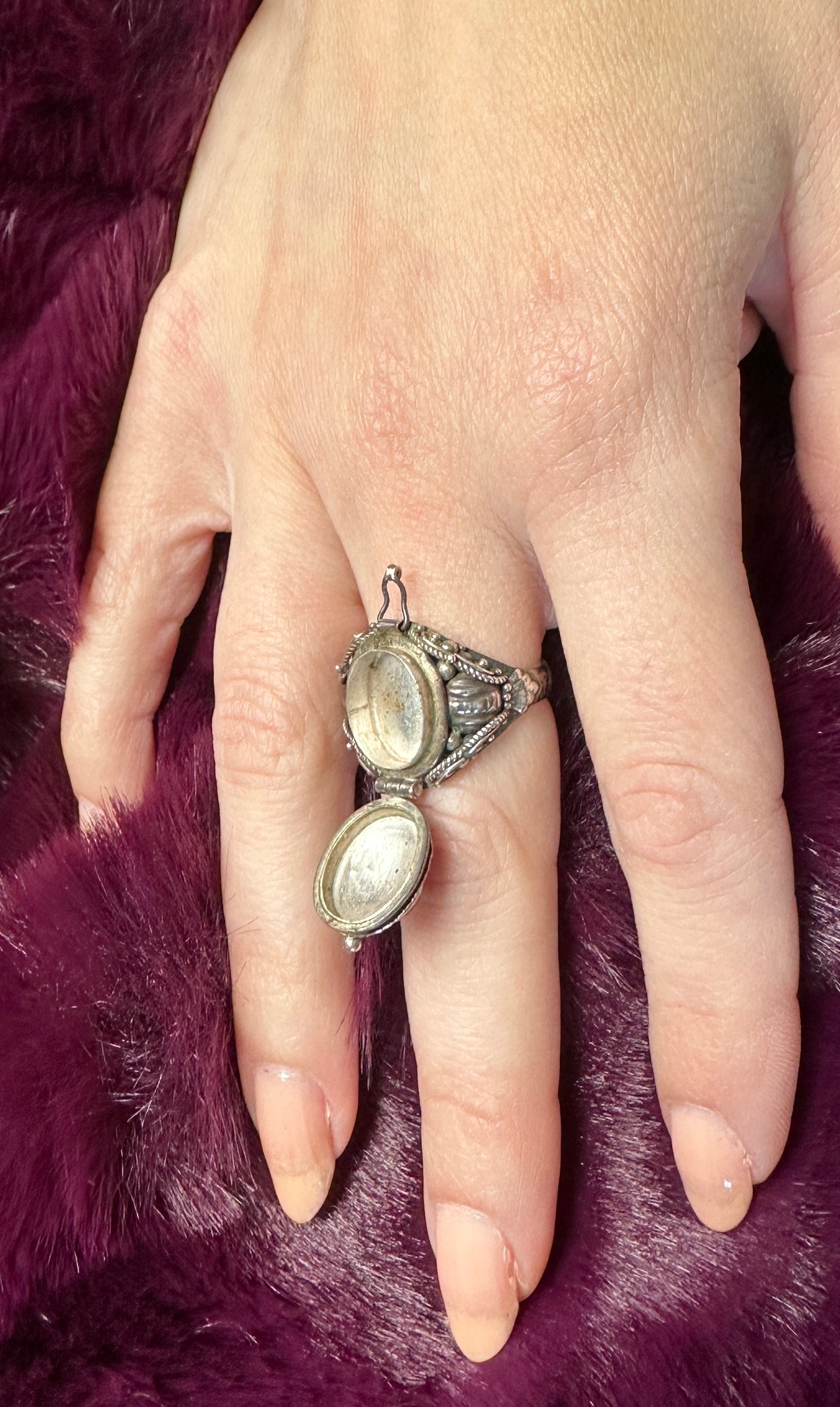 Silver & Amber Poison/Snuff Ring SZ 7