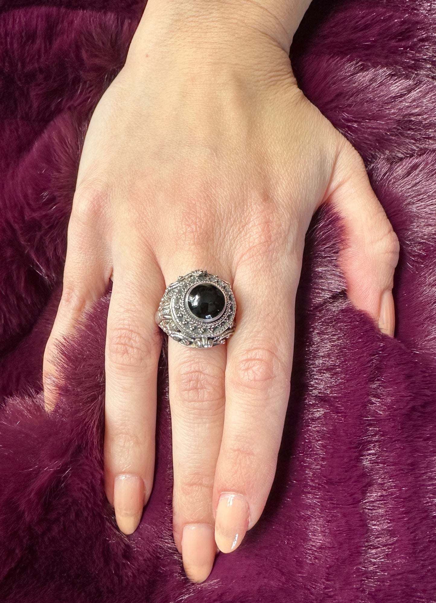 Silver & Onyx Poison/Snuff Ring SZ 10