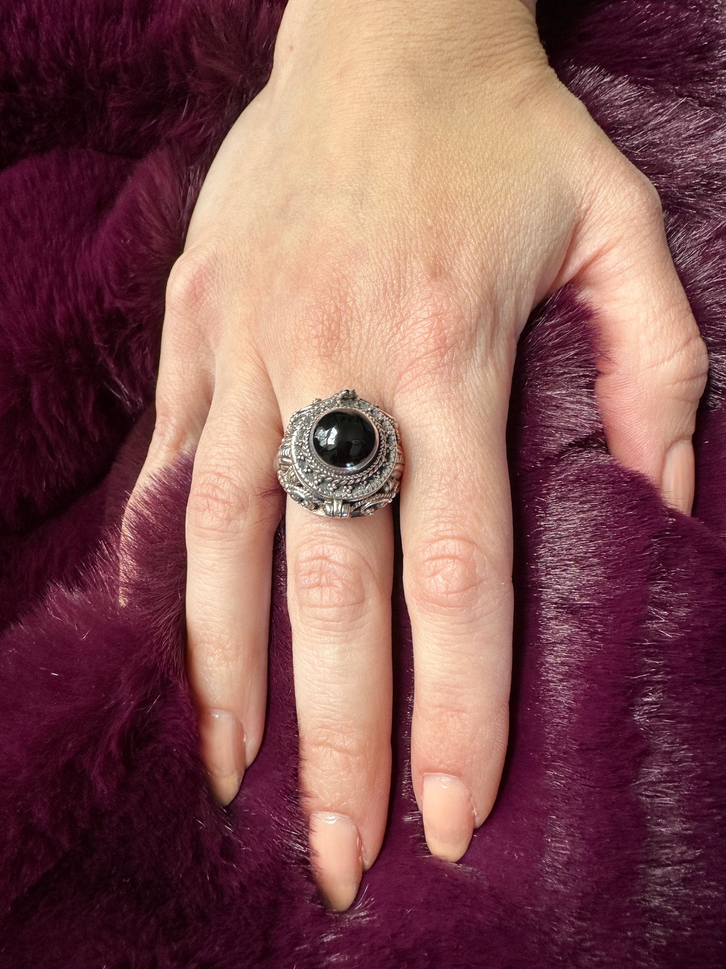 Silver & Onyx Poison/Snuff Ring SZ 10
