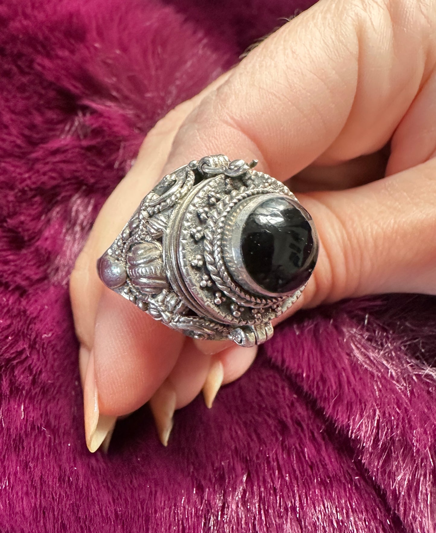 Silver & Onyx Poison/Snuff Ring SZ 10