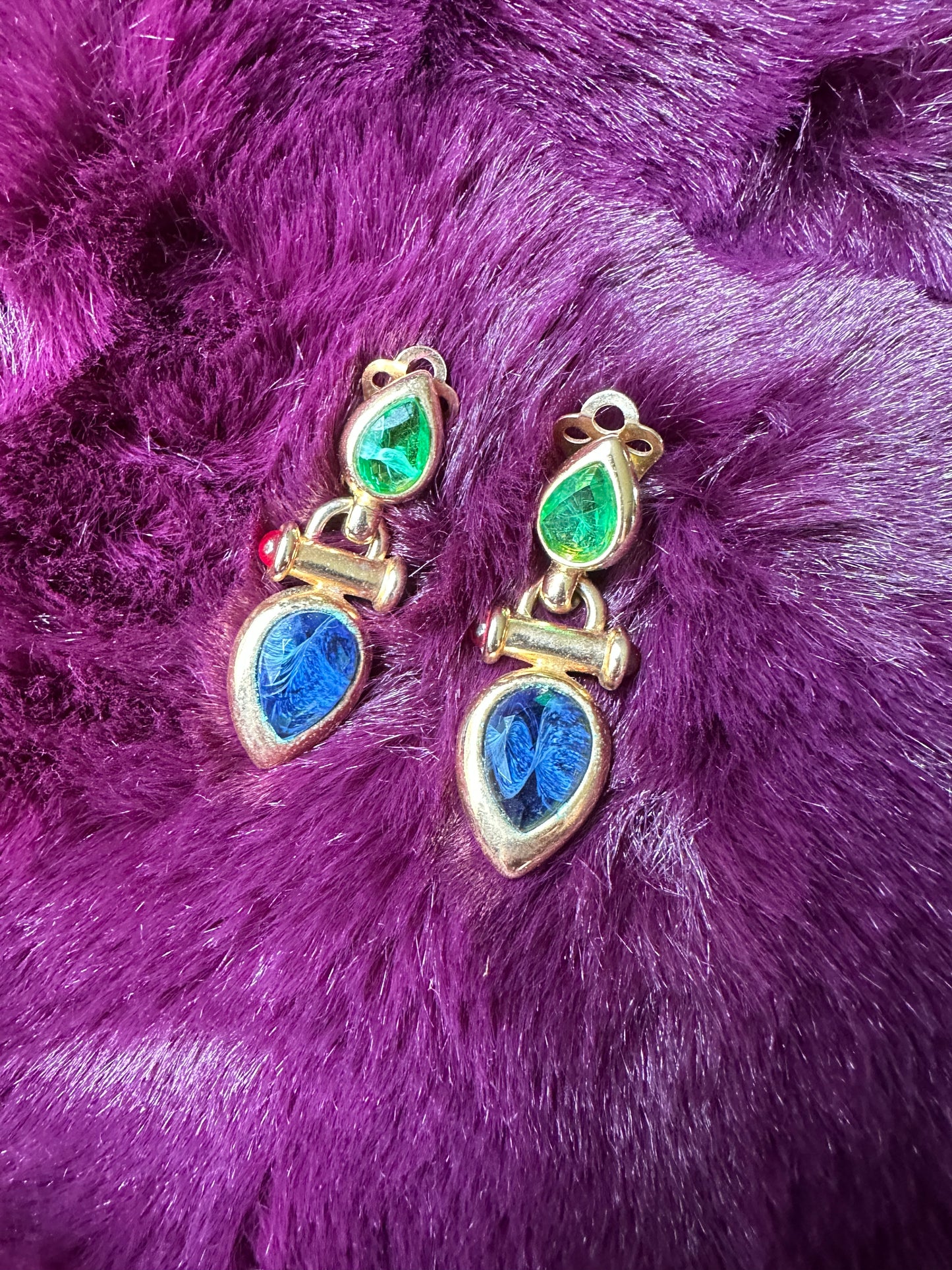 Vintage Clip On Earrings