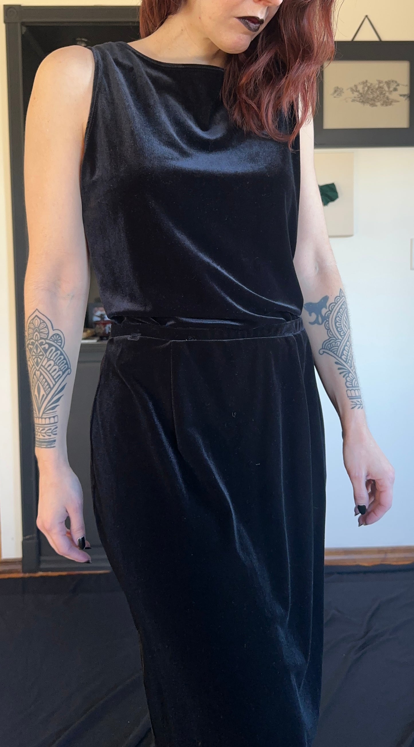 Stretch Velvet Black Maxi Skirt M-L